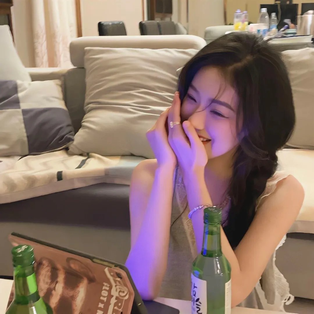 隔壁的吸血鬼美眉 在线观看